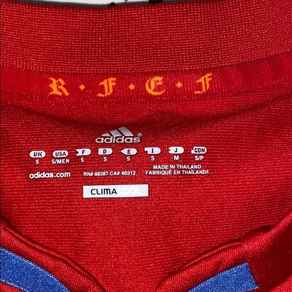 Spain national soccer team official jersey - Picture 3 of 3